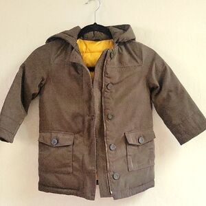 Cute Olive Green Puffer Jacket with Yellow Lining
